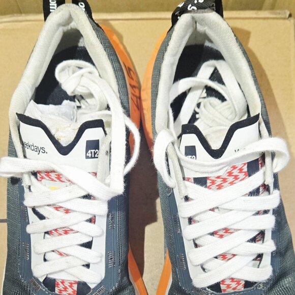 4T2 Running Unisex Trainer Sneaker GUC w/ Box Size US 8 MEN'S / US 9 WOMEN'S - Picture 6 of 13